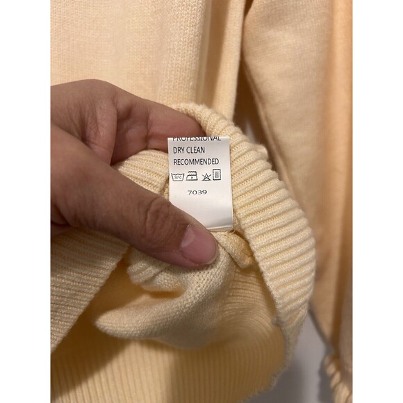 BTFBM SWEATER WOMENS SIZE Large BUTTON UP LONG SLEEVE Cream Ruffle Long Sleeves - Picture 5 of 6